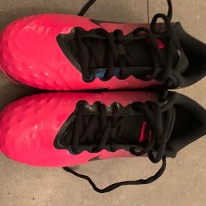 🆕 Girls Nike Softball Cleats